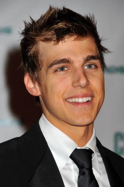 Cody Linley photo 253016
