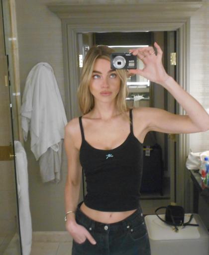 Elizabeth Turner photo 253952