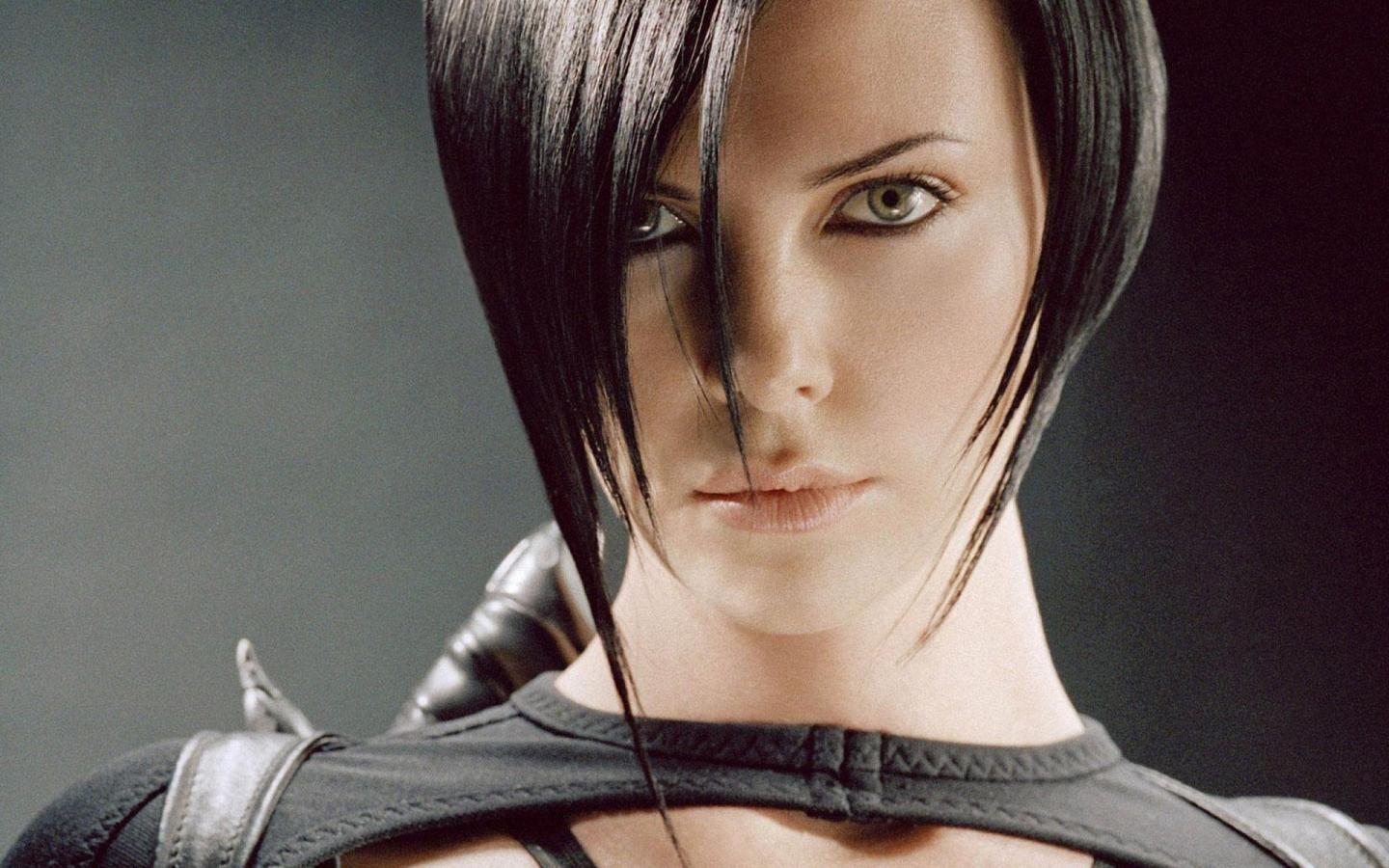 Charlize Theron #238735