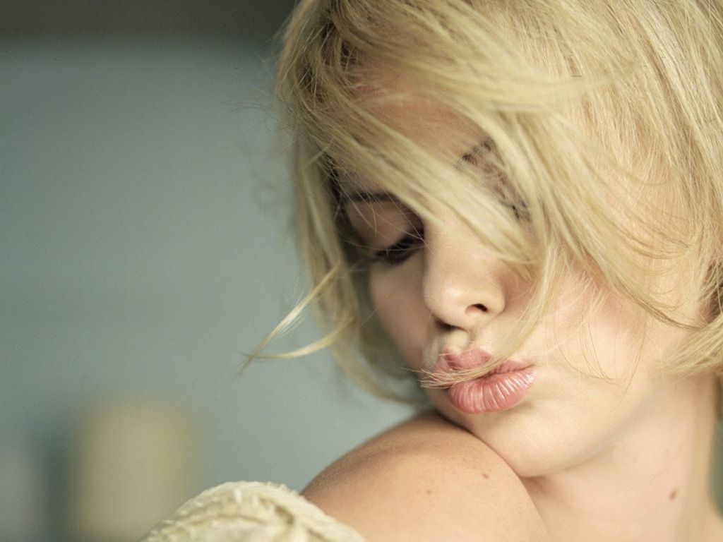 Charlize Theron #54498