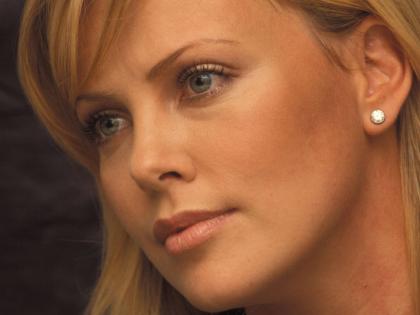 Charlize Theron photo 54450