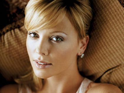 Charlize Theron photo 54473