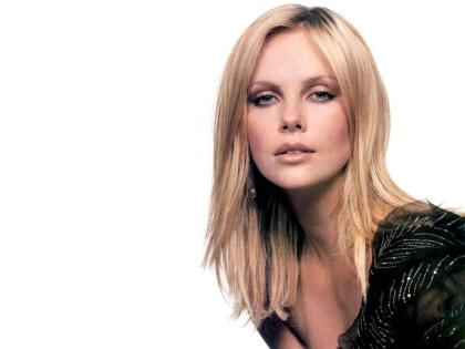 Charlize Theron photo 54573