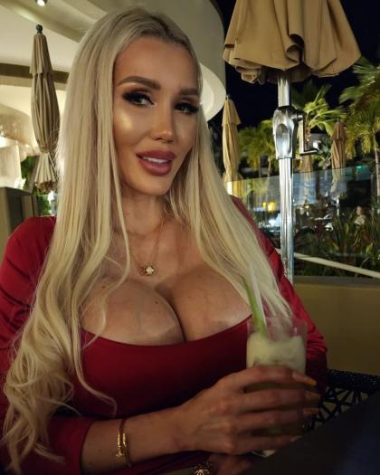 Patty Michova photo 257066