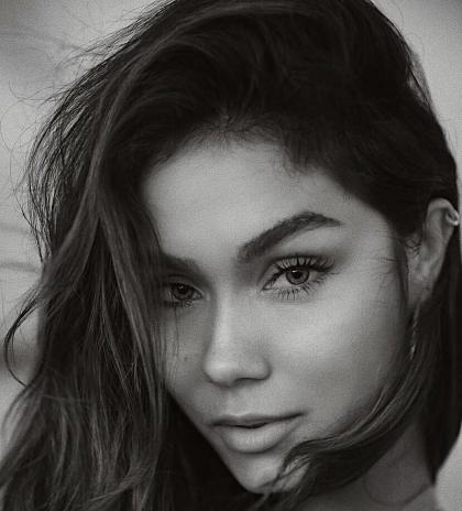 Thais Belmonte photo 268906