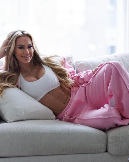 Kindly Myers photo 55931