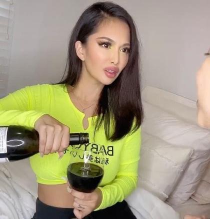 Ashley Vee photo 269090