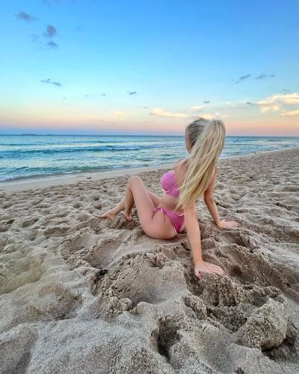 Cas Summer photo 273019