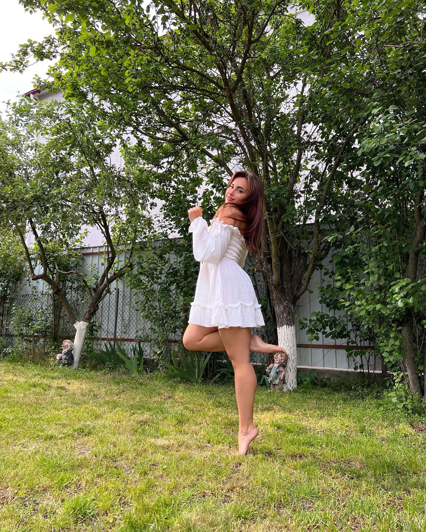 Elizabeth Todorova #23828