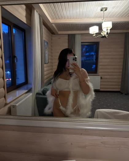 Elizabeth Todorova photo 23865