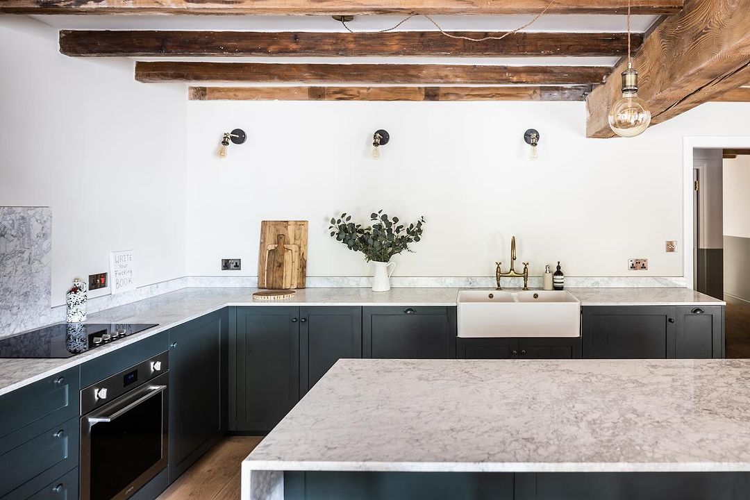 Keeley Hazell #59744