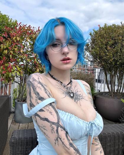 Lyra Crow