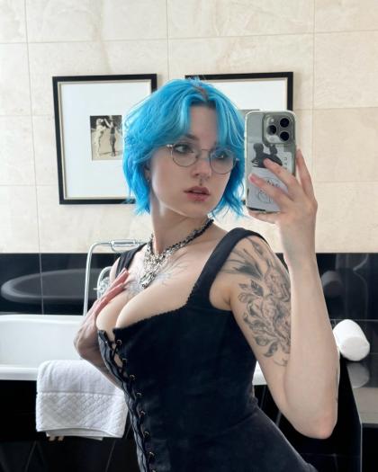 Lyra Crow