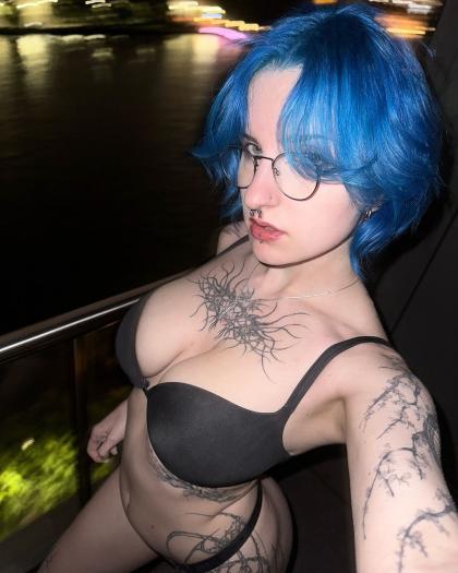 Lyra Crow