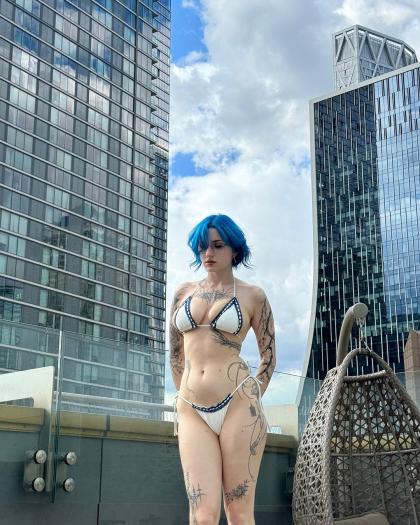 Lyra Crow