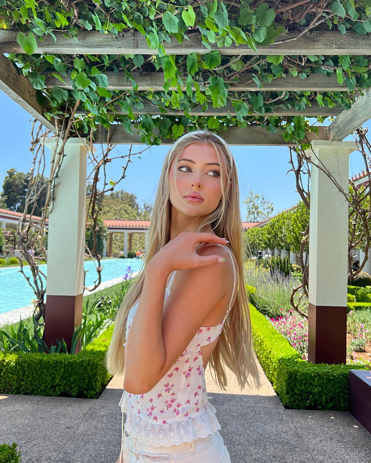 Victoria Rozmajzl #24507