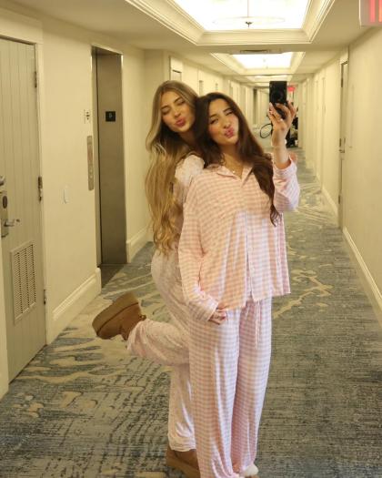 Victoria Rozmajzl photo 24481