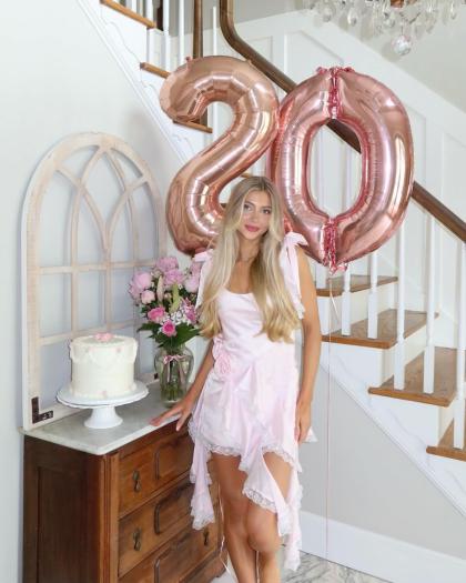 Victoria Rozmajzl photo 24485