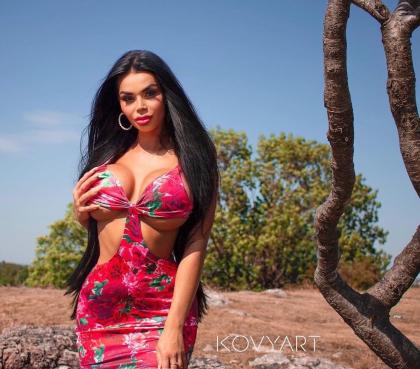 Adriane Kailyn photo 338