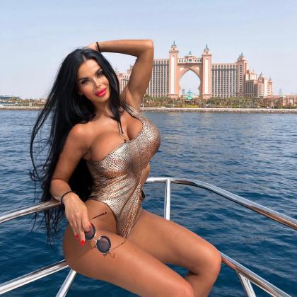 Adriane Kailyn photo 347