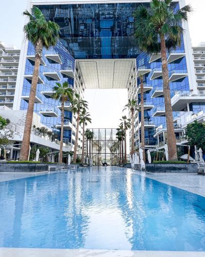 Adriane Kailyn photo 349