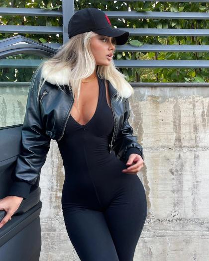 Uresa Zogu photo 25531