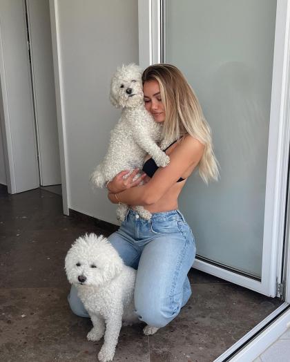 Uresa Zogu photo 25599