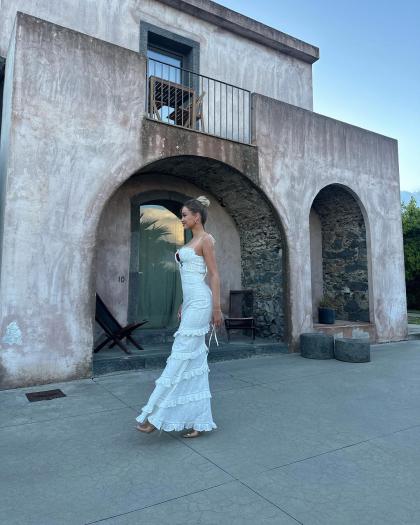 Uresa Zogu photo 25639