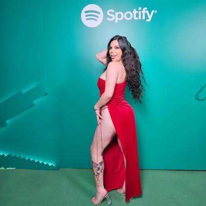 Lizbeth Rodriguez photo 26360