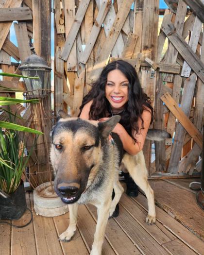 Lizbeth Rodriguez photo 26362