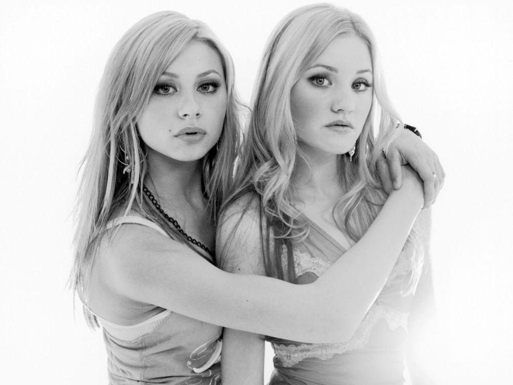 Alyson Michalka #60604