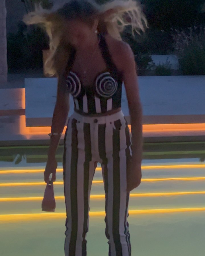 Candice Swanepoel #27079