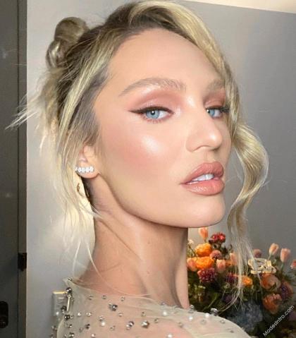 Candice Swanepoel photo 259516