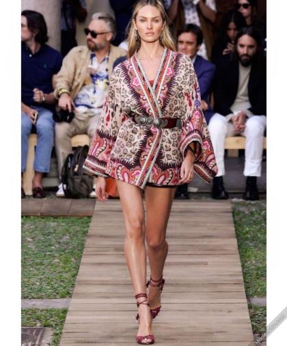 Candice Swanepoel photo 259543