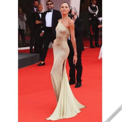 Candice Swanepoel photo 259553