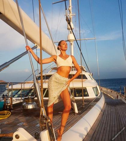 Candice Swanepoel photo 259565