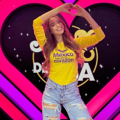 Yanet Garcia photo 27269