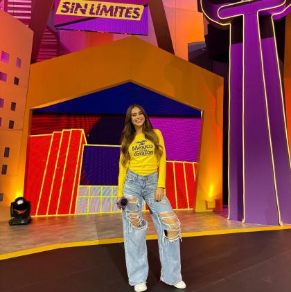 Yanet Garcia photo 27270