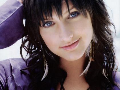 Ashlee Simpson photo 71104