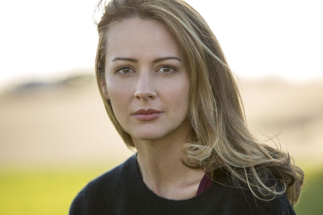 Amy Acker #97279