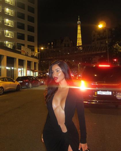 Janet Guzman photo 407