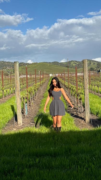 Janet Guzman photo 424