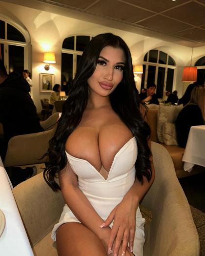 Melissa Stefoulis photo 3591