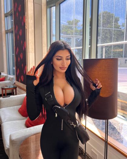 Melissa Stefoulis photo 3655