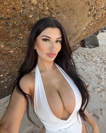 Melissa Stefoulis photo 3657