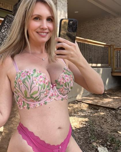 Holly Jane Johnston