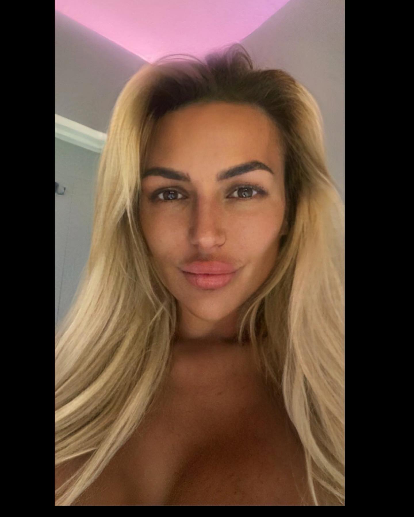 Hollie Louise Brown #3914