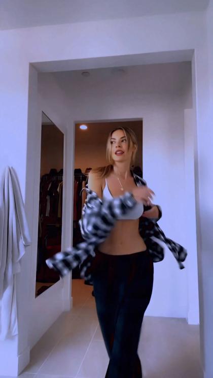 Ashley Schultz photo 61743