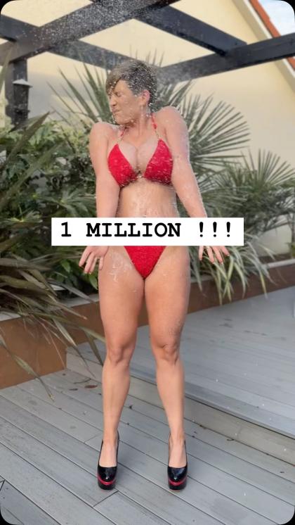 Hannah Brooks photo 62273