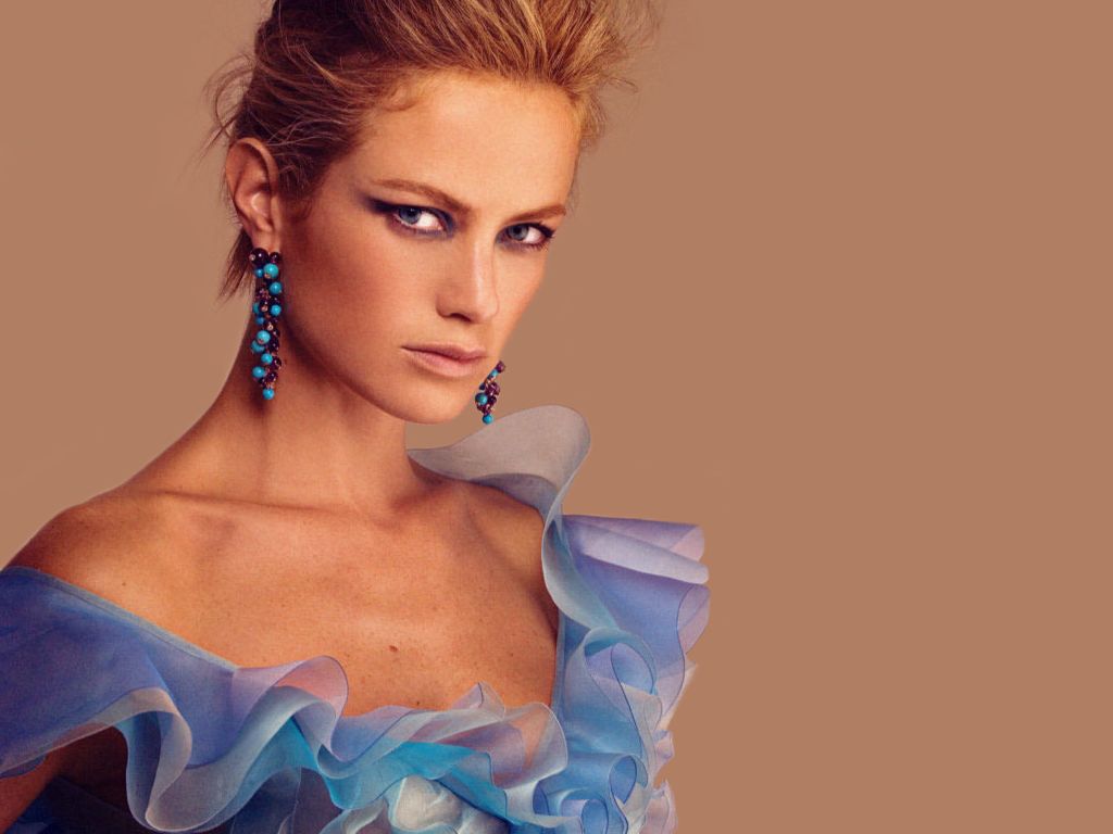 Carolyn Murphy #72401